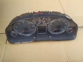 4B0920932L Щиток приборов (приборная панель) Audi A6 C5 (S6,RS6) Арт e12213791, вид 1