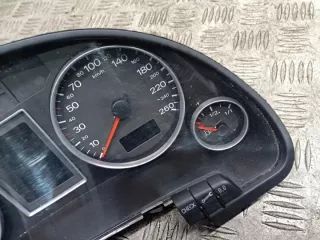 8E0920932K Щиток приборов (приборная панель) Audi A4 B7 Арт e12213683, вид 2