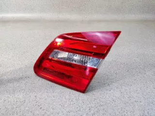 A2469066400 Фонарь задний правый Mercedes A W176 Арт e12205461, вид 2