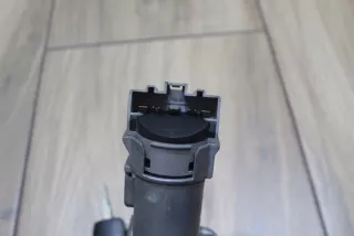 9V21-3F880-ED Замок зажигания Ford Fiesta 5 Арт e12196153, вид 3