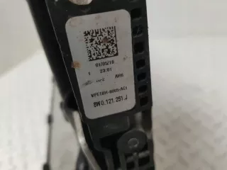 8W0816411Q 8W0121251J 8K0145804H 8W0121003C 8W0959455A 8W0807113 8W0122321J Передняя панель крепления облицовки (телевизор) Audi A4 B9 Арт e12187369, вид 8