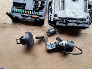 0281017600 9676830080 Блок управления двигателем Citroen C3 2 Арт e12169199, вид 4