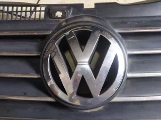 3B0853651J Решетка радиатора Volkswagen Passat B5 Арт e12168574, вид 3