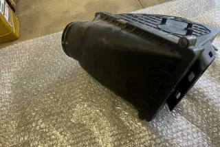 8T0133835B Корпус воздушного фильтра Audi A5 (S5,RS5) 1 Арт e12151854, вид 3