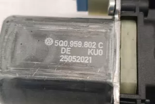 5Q0959802C Моторчик стеклоподъемника Audi A3 8V Арт e12133835, вид 1