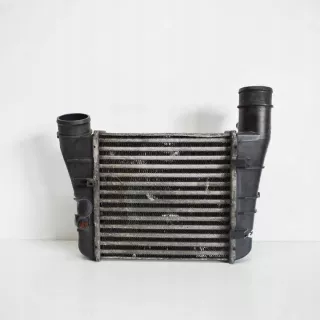 8E0145805AA 0281002401 Интеркулер Skoda Superb 1 Арт e12126379, вид 3