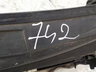  Передняя панель крепления облицовки (телевизор) Audi A4 B7 Арт e12107982, вид 2