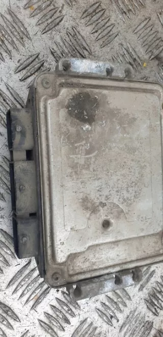 0281011432 8200311550 Блок управления двигателем Renault Master 2 Арт e12093983, вид 4