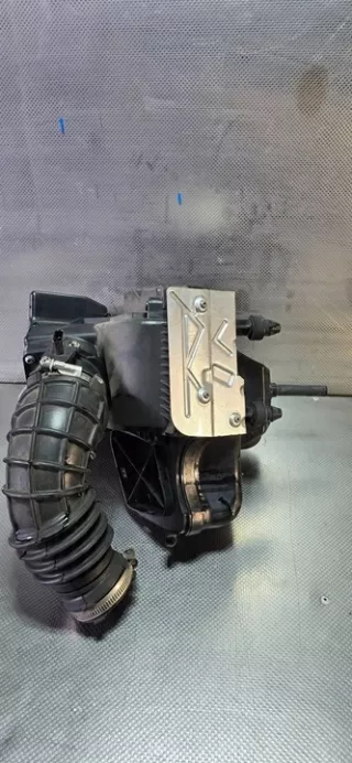 8R0133835E Корпус воздушного фильтра Audi Q5 1 Арт e12083369, вид 4