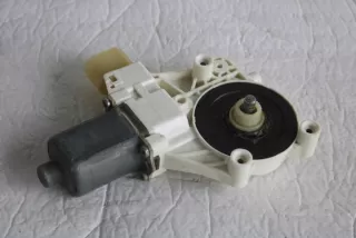 70460310 51730298TAR Моторчик стеклоподъемника BMW 7 F01/F02 Арт e12073443, вид 2