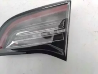 1077402-00-F Фонарь задний правый Tesla model 3 Арт e12063859, вид 3