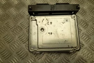 03L906018KR Блок управления двигателем Seat Ibiza 5 Арт e12060782, вид 1