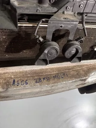  Передняя панель крепления облицовки (телевизор) Audi A6 C6 (S6,RS6) Арт e12038233, вид 3