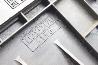 GRS19_, UZS19_, URS19_ 2220422010 Корпус воздушного фильтра Lexus GS 3 Арт e12021593, вид 2