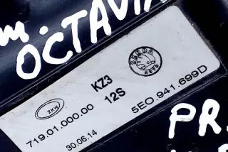 5E0941699D Фара противотуманная левая Skoda Octavia A7 Арт e11999225, вид 4