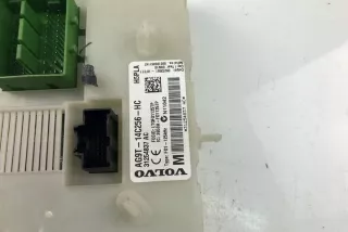 31254837AC Блок предохранителей Volvo V70 3 Арт e11998273, вид 3