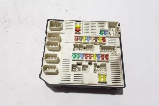 KZ01 284B65817R Блок предохранителей Renault Megane 3 Арт e11996771, вид 2