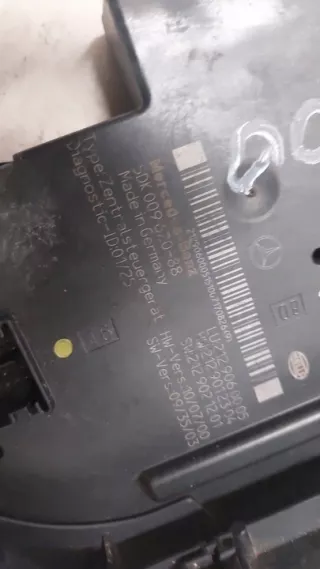 5DK009620-88 Блок предохранителей Mercedes E C207 Арт e11994275, вид 4