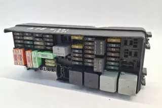 W251, A1645403372 Блок предохранителей Mercedes C W203 Арт e11994052, вид 2