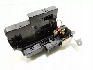 2049012602 Блок предохранителей Mercedes C W204 Арт e11994001, вид 4