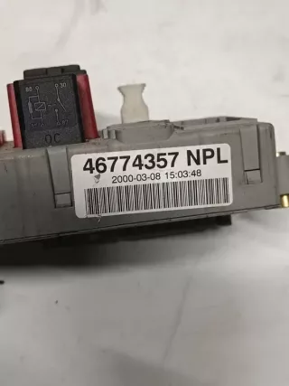46774357 Блок предохранителей Fiat Punto 2 Арт e11991481, вид 2