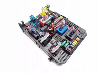 9832880680 Блок предохранителей Citroen C3 2 Арт e11991122, вид 1