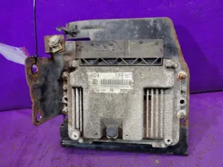 55189927 0281011669 Блок управления двигателем Opel Zafira B Арт e11980876, вид 1