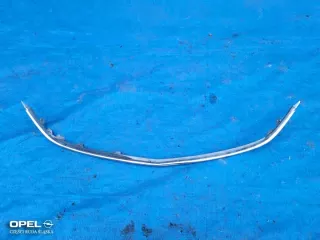 13264458 OEGM13264458-8243 OEGM13264458 Решетка радиатора Opel Astra J Арт e11977508, вид 1