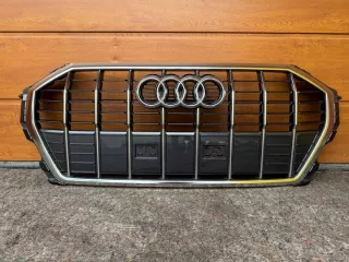 83A853651E 83A853651F Решетка радиатора Audi Q3 1 Арт e11976449, вид 1