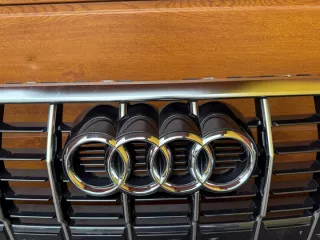 83A853651E 83A853651F Решетка радиатора Audi Q3 1 Арт e11976449, вид 3
