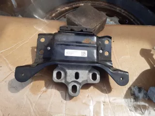 5Q0199555T Подушка крепления КПП Volkswagen Passat B8 Арт e11942410, вид 2