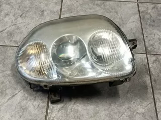  Фонарь задний правый Renault Clio 2 Арт e11933972, вид 1