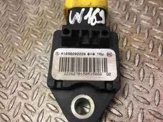 1698202226 Датчик удара Mercedes A W169 Арт e11918168, вид 2
