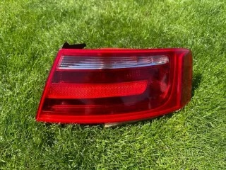 8T0945096 Фонарь задний правый Audi A5 (S5,RS5) 1 Арт e11898015, вид 1