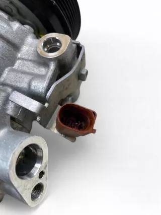 8W0816803L Компрессор кондиционера Audi A4 B9 Арт e11867338, вид 6