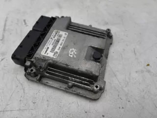 0281030852 Блок управления двигателем Opel Zafira C Арт e11851264, вид 3