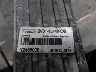 BV61-9L440-CG Y2488006 Интеркулер Ford Focus 3 Арт e11835914, вид 4