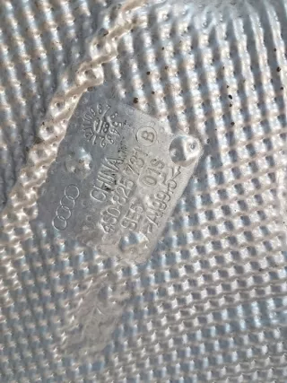 4S0825733A 15053272828 Декоративная крышка двигателя Audi R8 2 Арт e11824059, вид 3