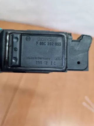 F00C2G2055 Расходомер воздуха Volkswagen Passat B6 Арт e11810643, вид 3