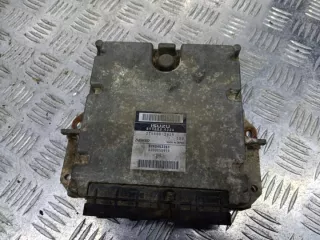 8973804220 8200453261 Блок управления двигателем Renault Espace 4 Арт e11803594, вид 1