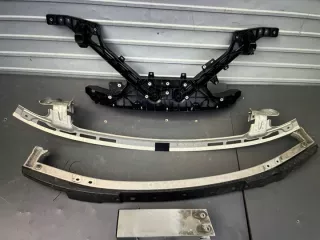 1660012-00-B 166001200B Передняя панель крепления облицовки (телевизор) Tesla model 3 Арт e11802705, вид 2