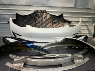 1660012-00-B 166001200B Передняя панель крепления облицовки (телевизор) Tesla model 3 Арт e11802705, вид 3