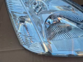 13007022303 Фара правая Honda Civic 7 Арт e11800198, вид 2