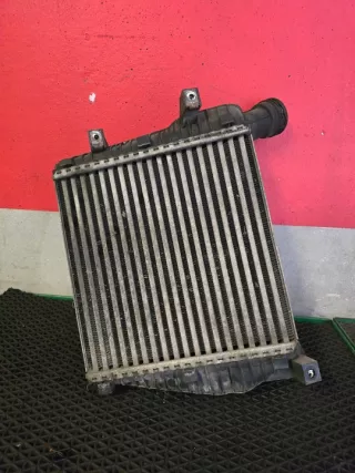 7P0145804A Интеркулер Audi Q7 4L Арт e11787355, вид 1