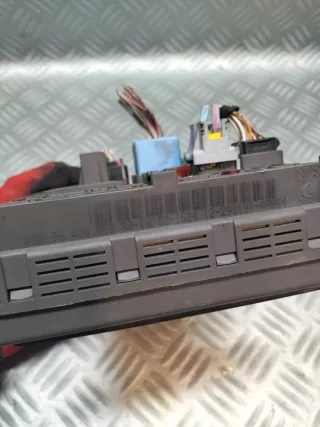 9643805380 Блок предохранителей Citroen C5 1 Арт e11779089, вид 3