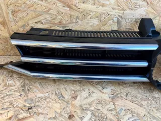 5TA853653B Решетка радиатора Volkswagen Touran 2 Арт e11776928, вид 3