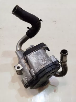 04L131501R Клапан EGR Skoda Superb 3 Арт e11775610, вид 1