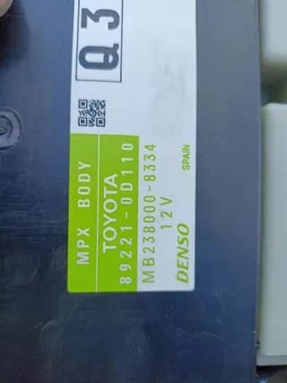 89221-0D110 892210D110 Блок предохранителей Toyota Yaris 3 Арт e11760650, вид 3