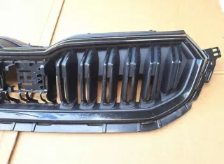658853653C Решетка радиатора Skoda Kamiq Арт e11753861, вид 3