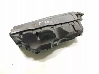 7595887 Корпус воздушного фильтра Peugeot 2008 Арт e11747933, вид 3